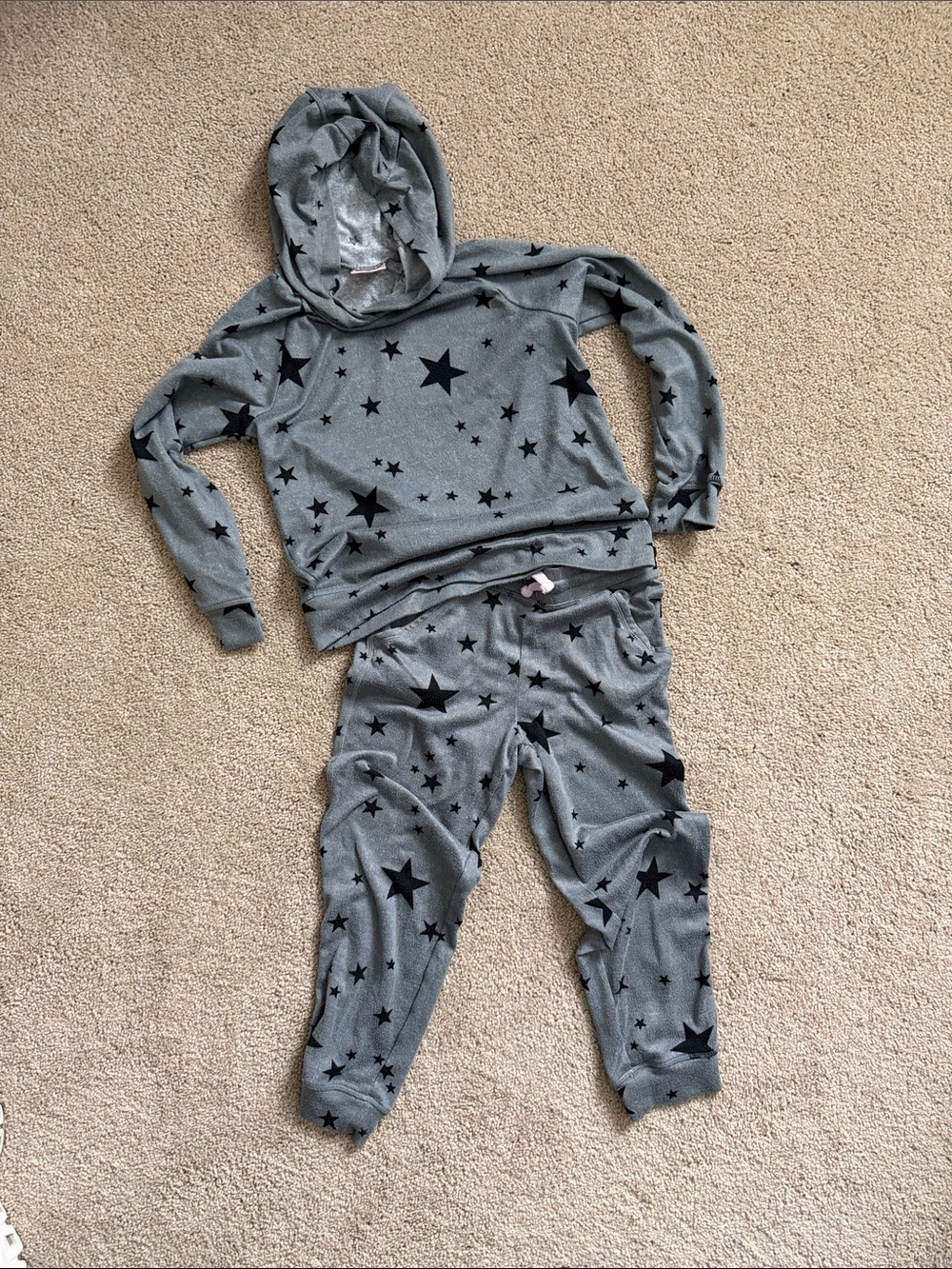 Girls Small 32 Degrees Gray Hoodie & Jogger Set with Black Star Print size 7/8